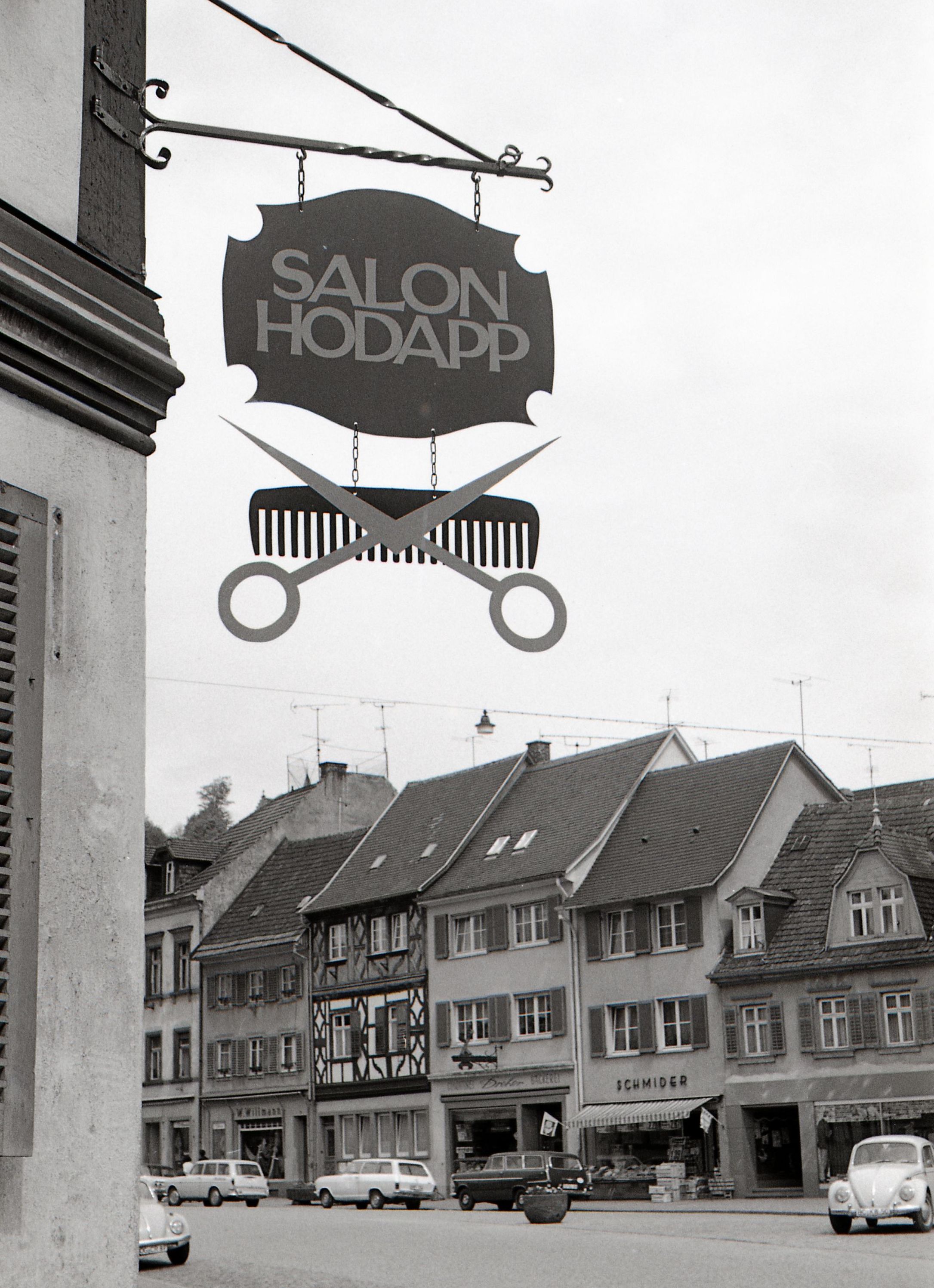 Geschäftsschilder in Gengenbach, 09.05.1969, Fotografien von Friedrich Strohm