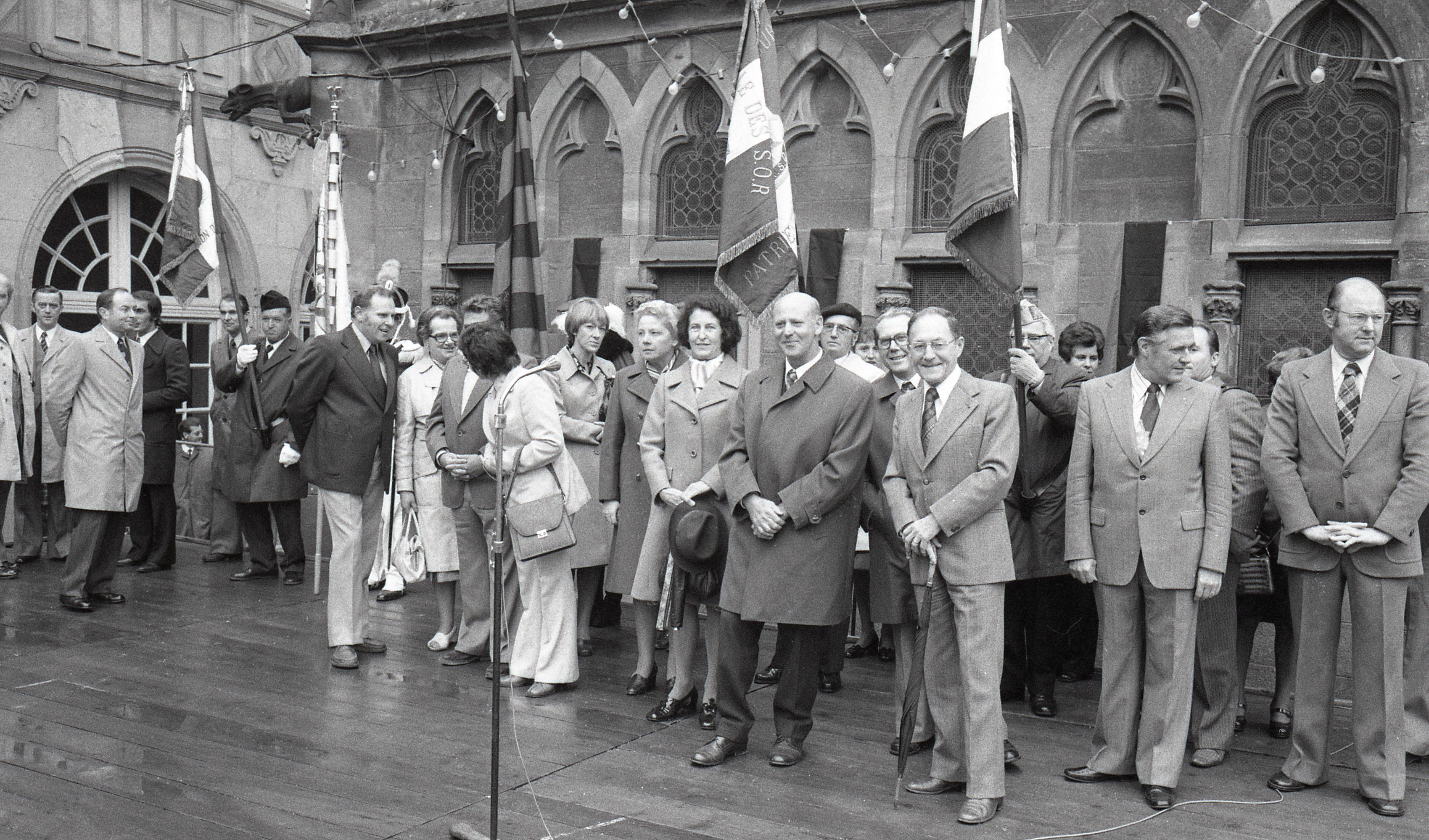 Gruppenbild der Bürgermeister und anderen Personen
